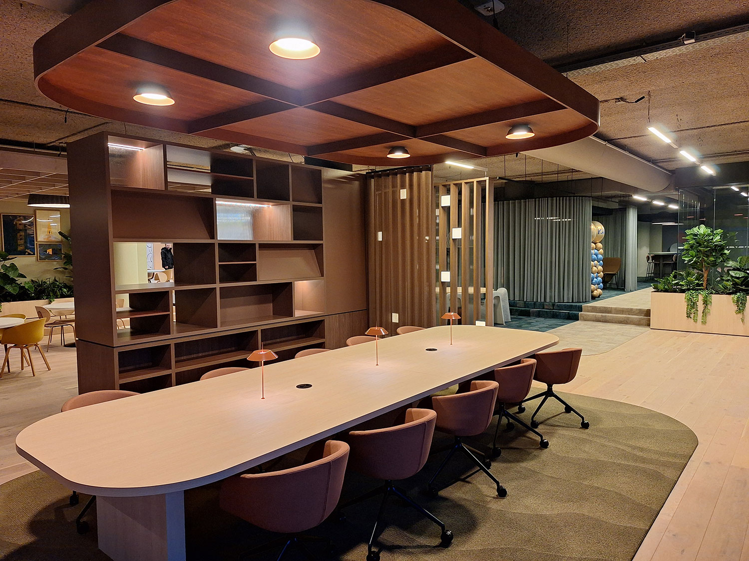 Modern meeting room at Bright Offices Amsterdam
